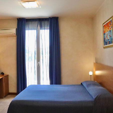 לינה וארוחת בוקר בורדיגרה Acqua Di Mare מראה חיצוני תמונה